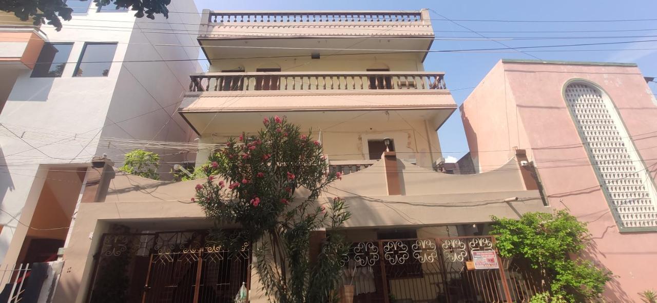 Estancia Tranquila'S Casa De La Abuela 퐁디셰리 외부 사진